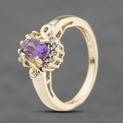 Second Hand 9ct Yellow Gold Amethyst & 0.05ct Diamond Oval Cluster Ring 41384124