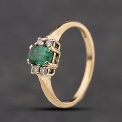 Second Hand 9ct Yellow Gold Emerald & 0.12ct Diamond Five Stone Shoulders Ring 41384356