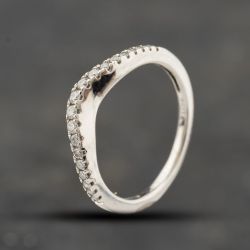Second Hand 18ct White Gold 0.15ct Brilliant Cut Diamond Wishbone Ring 41384365
