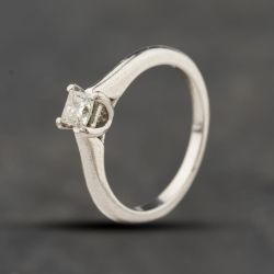 Second Hand Platinum 0.26ct Princess Cut Diamond Solitaire Ring 41384366