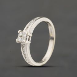 Second Hand 9ct White Gold 0.33ct Diamond Cluster Ring 41384466