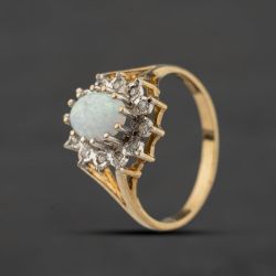 Second Hand 9ct Yellow Gold Diamond & Opal Oval Cluster Ring 41384728