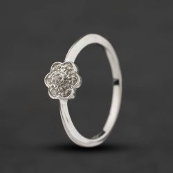 Second Hand 9ct White Gold Diamond Flower Cluster Ring 41384750