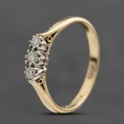 Second Hand 9ct Yellow Gold 0.15ct Brilliant Cut Diamond Three Stone Ring 41384994