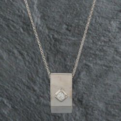 Second Hand 14ct White Gold 0.41ct Brilliant Cut Diamond Pendant & 17 Inch Trace Chain 4139399