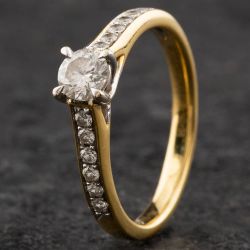 Second Hand 18ct Yellow Gold 0.36ct Brilliant Cut Diamond Shoulder Set Solitaire Ring 4148065
