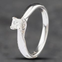 Second Hand 18ct White Gold 0.20ct Princess Cut Diamond Solitaire Ring 41481372
