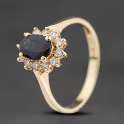 Second Hand 9ct Yellow Gold Sapphire & 0.25ct Brilliant Cut Diamond Oval Cluster Ring 41481632