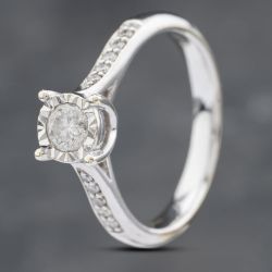 Second Hand 9ct White Gold 0.34ct Brilliant Cut Diamond Shoulder Set Solitaire Ring 41481709