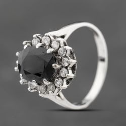 Second Hand 9ct White Gold Sapphire & Brilliant Cut Diamond Oval Cluster Ring 41481763