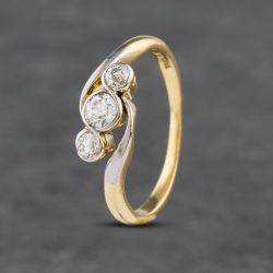 Second Hand Vintage Yellow Gold 0.25ct Diamond Twist Three Stone Ring 41481894