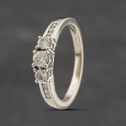 Second Hand 9ct White Gold 0.33ct Diamond With Diamond Set Shoulders Three Stone Ring 41482136