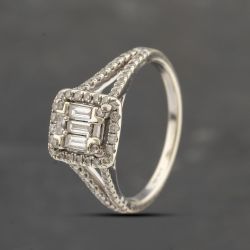 Second Hand 9ct White Gold 0.50ct Diamond Square Cluster Ring 41482202