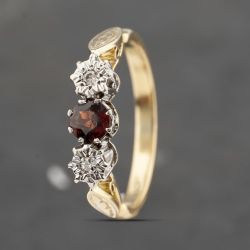 Second Hand Vintage Yellow Gold Ruby & Diamond Three Stone Ring 41482215