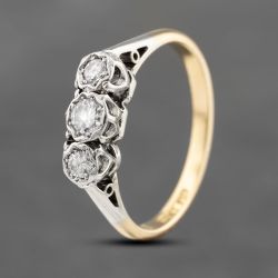 Second Hand Vintage Yellow Gold 0.25ct Brilliant Cut Diamond Three Stone Ring 41482276