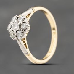 Second Hand Vintage 18ct Yellow Gold 0.70ct Brilliant Cut Diamond Flower Cluster Ring 41482339