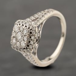 Second Hand 9ct White Gold 1.00ct Diamond Cushion Cluster Ring 41482440