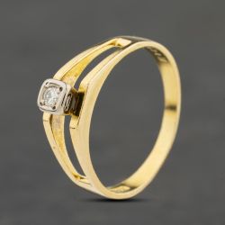 Second Hand Yellow Gold Brilliant Cut Diamond Open Shoulders Solitaire Ring 41482474