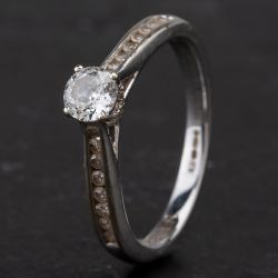 Second Hand 18ct White Gold Diamond Solitaire Ring 4148252