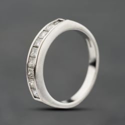 Second Hand 18ct White Gold 0.60ct Princess Cut Diamond Half Eternity Ring 41482652