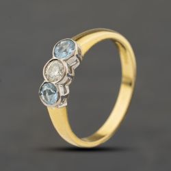 Second Hand 18ct Yellow Gold Aquamarine & 0.20ct Brilliant Cut Diamond Rubover Set Three Stone Ring 41482810