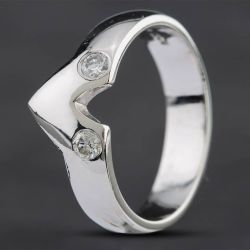 Second Hand Platinum 0.16ct Brilliant Diamond Sharp Point Wishbone Ring 4148516