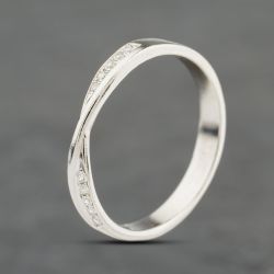 Second Hand 9ct White Gold Brilliant Cut Diamond 2.9mm Shaped Wedding Ring 41871445