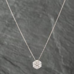 Second Hand 18ct White Gold 1.08ct Brilliant Cut Diamond Cluster Pendant & 16-18 Inch Trace Chain 43121024