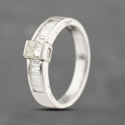 Second Hand Platinum 0.79ct Princess Cut Diamond Dress Ring 43121266