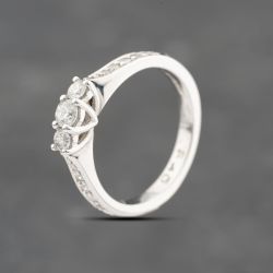 Second Hand 18ct White Gold 0.40ct Brilliant Cut Diamond Three Stone Ring 43121323