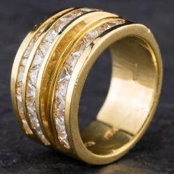 Second Hand 18ct Yellow Gold 3.00ct Trillion Cut Diamond 3 Row Fancy Ring 4312139