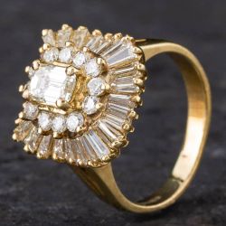 Second Hand 14ct Yellow Gold 1.75ct Diamond Multi Cut Ballerina Design Cluster Ring 4312163