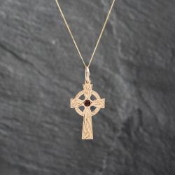 Second Hand 9ct Yellow Gold Garnet Set Celtic Cross Pendant & 18 Inch Curb Chain 43141268