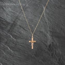 Second Hand Yellow Gold Crucifix Cross Pendant & 18 Inch Curb Chain 43141315