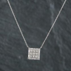 Second Hand 14ct White Gold 0.66ct Diamond Pendant & 18 Inch Trace Chain 4314152