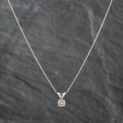 Second Hand White Gold 0.50ct Brilliant Cut Diamond Pendant & 18 Inch Trace Chain 4314211