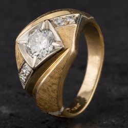 Second Hand 9ct Two Colour Gold 1.36ct Diamond Signet Ring 4315046