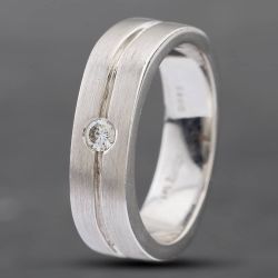 Second Hand 14ct White Gold 0.15ct Brilliant Cut Diamond Matt Finish Band Ring 43151015