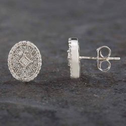 Second Hand 9ct White Gold 0.25ct Diamond Oval Stud Earrings 43170130