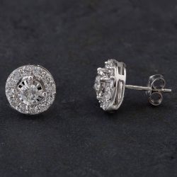 Second Hand 9ct White Gold 1.00ct Brilliant Cut Diamond Round Cluster Stud Earrings 4317098