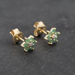 Second Hand 9ct Yellow Gold 0.28ct Emerald & Diamond Flower Cluster Stud Earrings 43171301