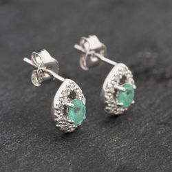 Second Hand 9ct White Gold 0.26ct Emerald & Diamond Teardrop Cluster 8mm Stud Earrings 43171314