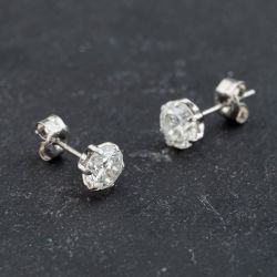 Second Hand Platinum 1.63ct Brilliant Cut Diamond Claw Set Stud Earrings 43171361