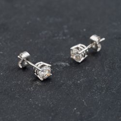 Second Hand 14ct White Gold 0.80ct Brilliant Cut Diamond 4 Claw Stud Earrings 43171363