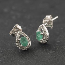 Second Hand 9ct White Gold 0.26ct Emerald & 0.10ct Diamond Pear Shaped 8.6mm Stud Earrings 43171468