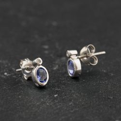 Second Hand 9ct White Gold Tanzanite & Brilliant Cut Diamond Oval 7.4mm Stud Earrings 43171498