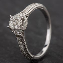 Second Hand 14ct White Gold Diamond Round Cluster Ring 4328471
