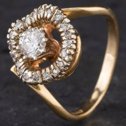 Second Hand 14ct Yellow Gold 0.45ct Brilliant Cut Diamond Halo Custer Ring 4328756