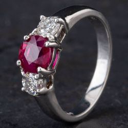 Second Hand 18ct White Gold 1.33ct Ruby & 0.58ct Brilliant Cut Diamond Claw Set Three Stone Ring 4335007