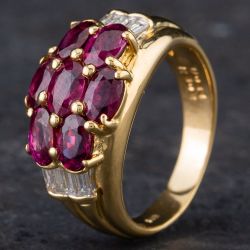 Second Hand 18ct Yellow Gold 3.02ct Ruby & 0.34ct Baguette Cut Diamond Shoulder Ring 4335081